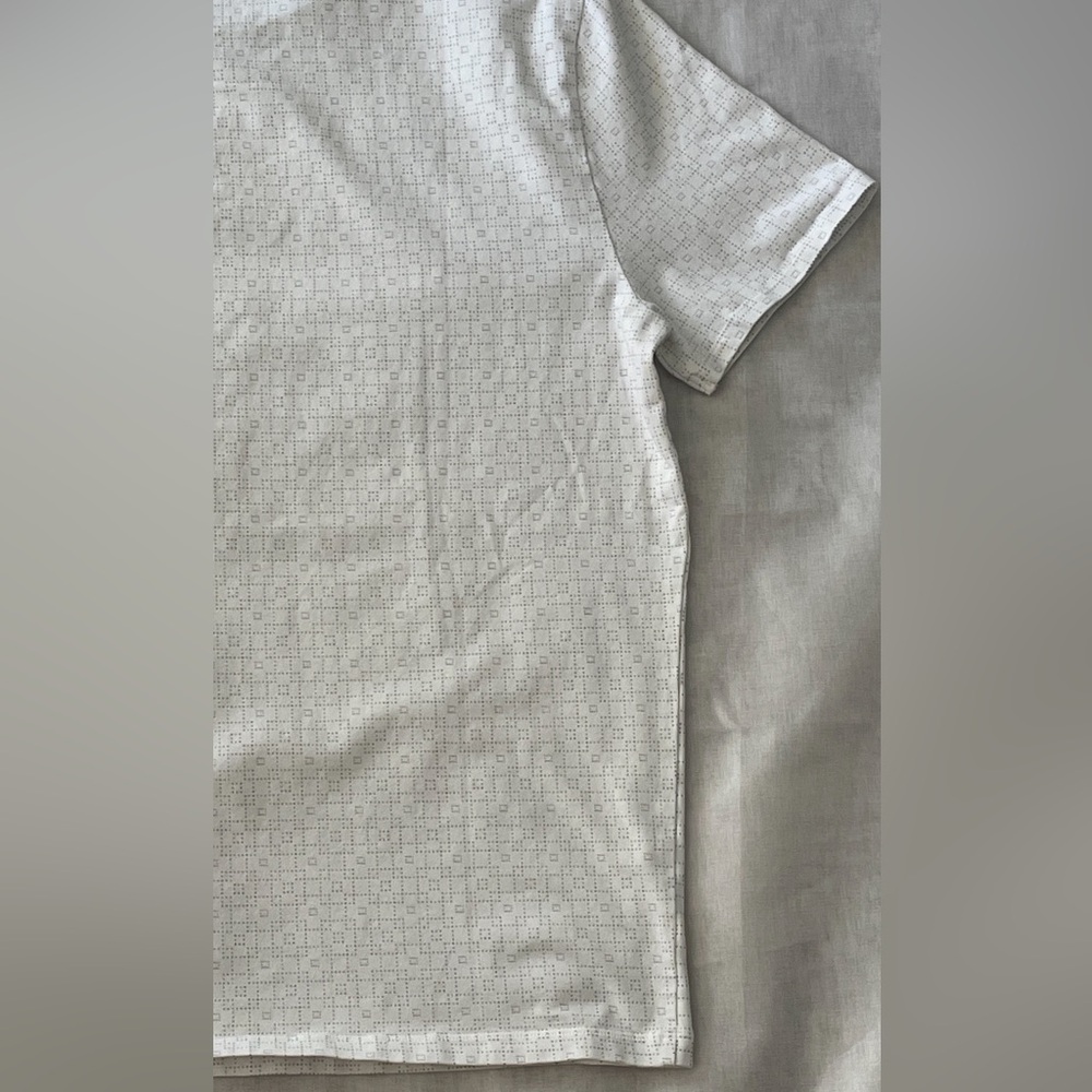 Express Patterned White Tee with Contrast Dark Gr… - image 8